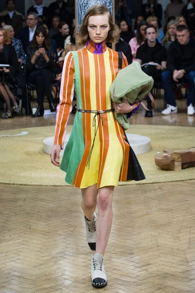 Look 35